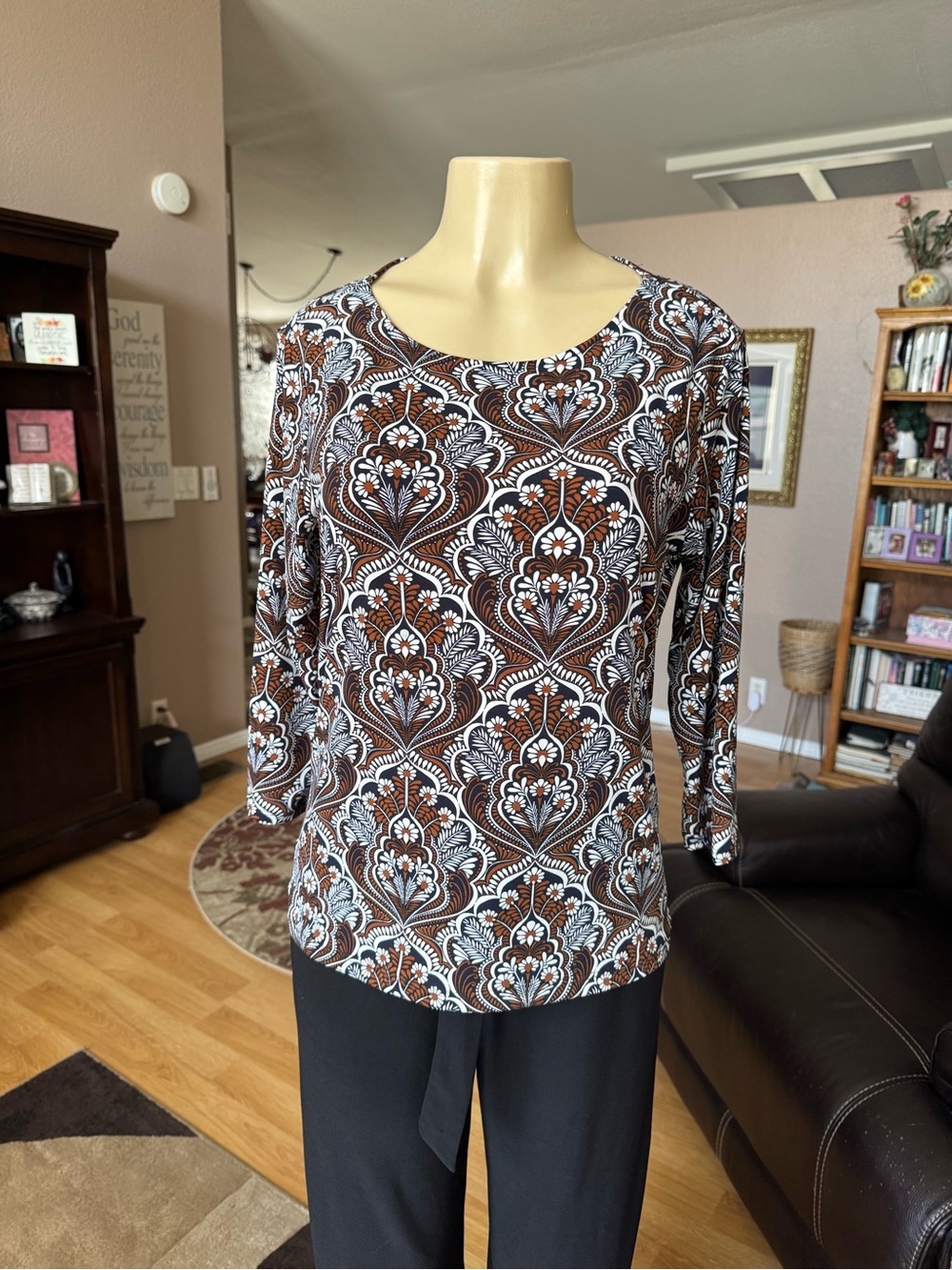 The Limited brown, black & white floral print 3/4 sleeves knit blouse-L - Picture 4 of 10